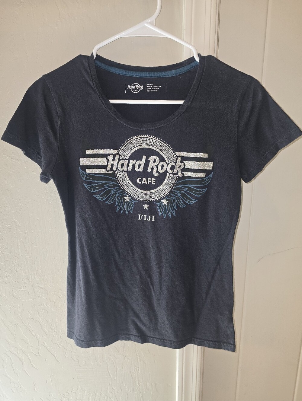 Hard Rock Cafe Fiji Black Tee Size: Small